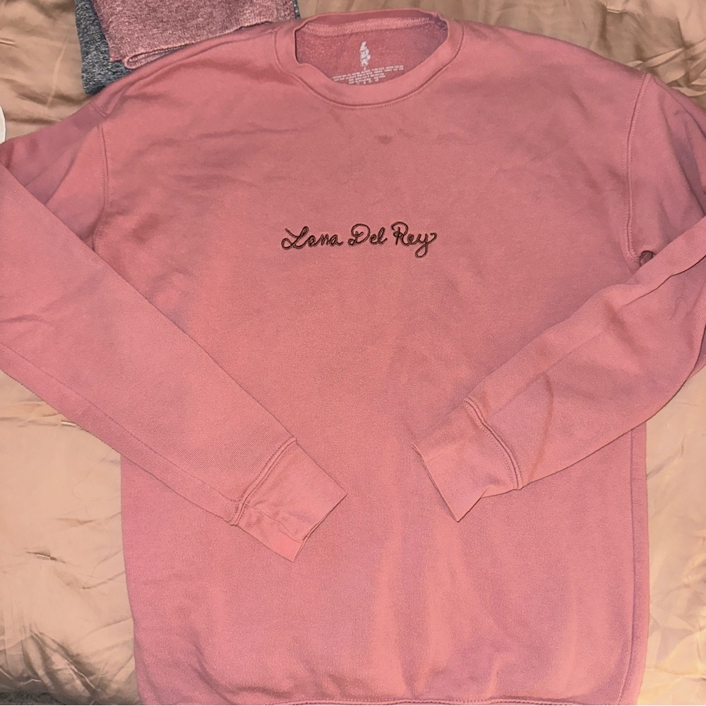 Lena Del Rey Women's Pink Crewneck Top